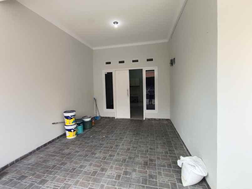 disewakan rumah kota harapan indah bekasi