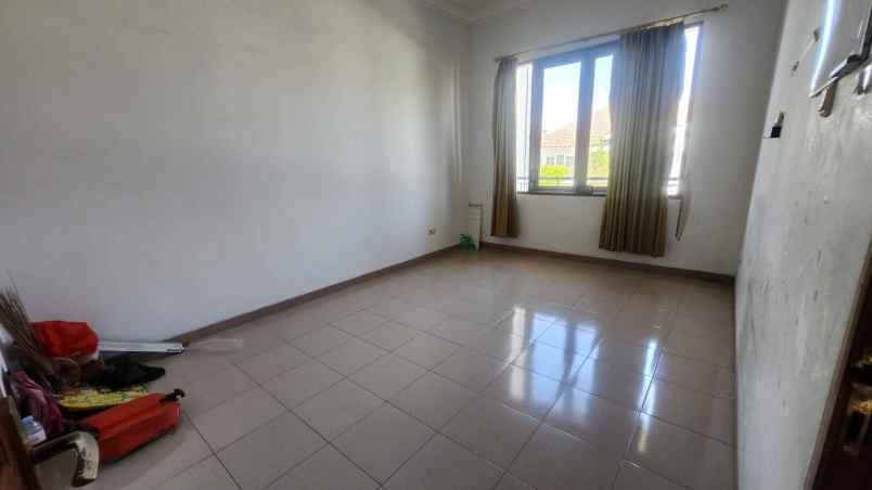 disewakan rumah pakuwon city