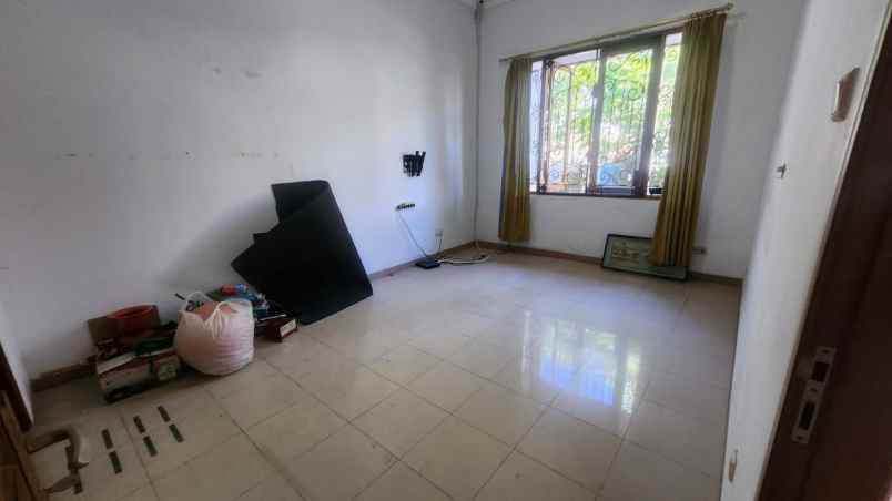 disewakan rumah pakuwon city