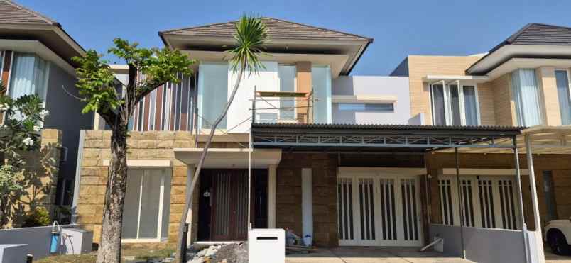 disewakan rumah royal residence cluster
