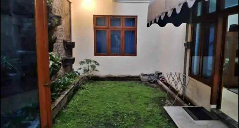 disewakan rumah sultan di antapani lokasi strategis