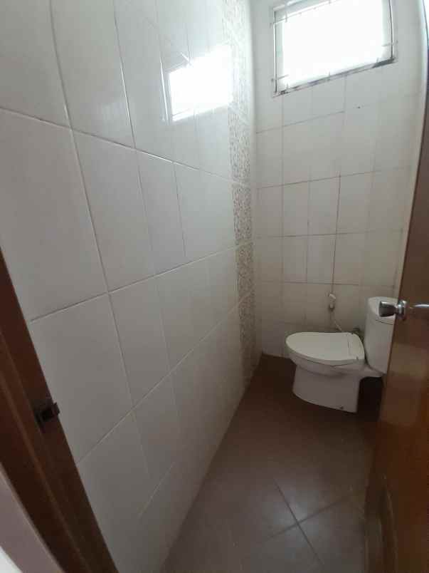 for sale rumah cibubur country hook kuldesak