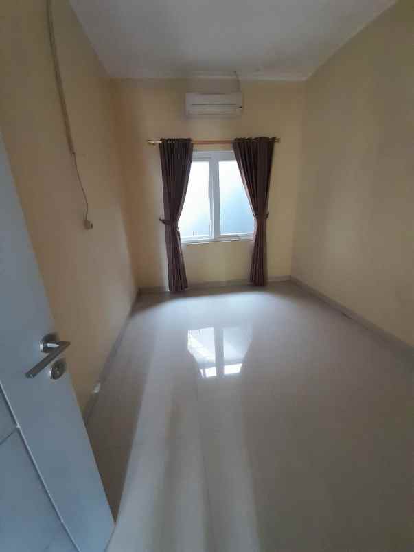 for sale rumah cibubur country hook kuldesak