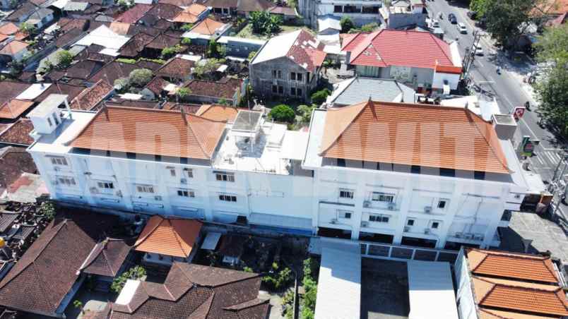 gedung lantai 4 hayam wuruk denpasar dekat renon