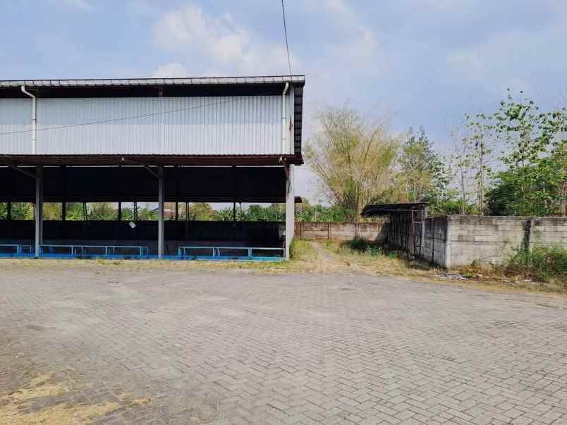 gudang siap untuk operasi