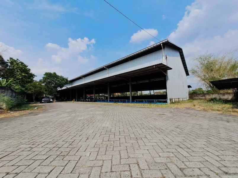 gudang siap untuk operasi