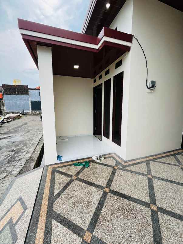 hunian clasic minimalis 5 x 10 200 jutaan