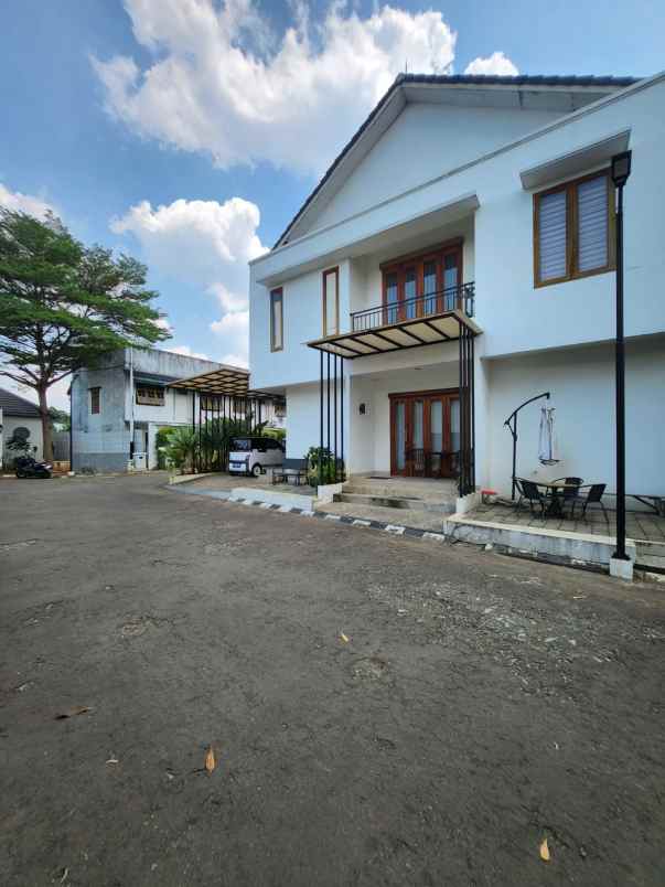 hunian tenang di veteran bintaro lt 215 shm pribadi