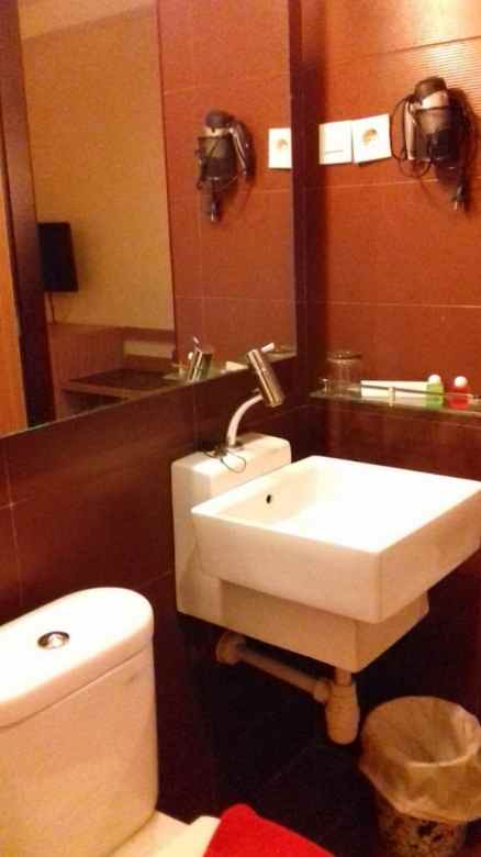 jual hotel butik 3 lantai di makassar masih aktif