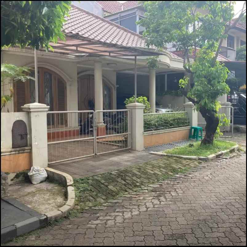 jual rumah 8 menit lrt cikunir jatibening