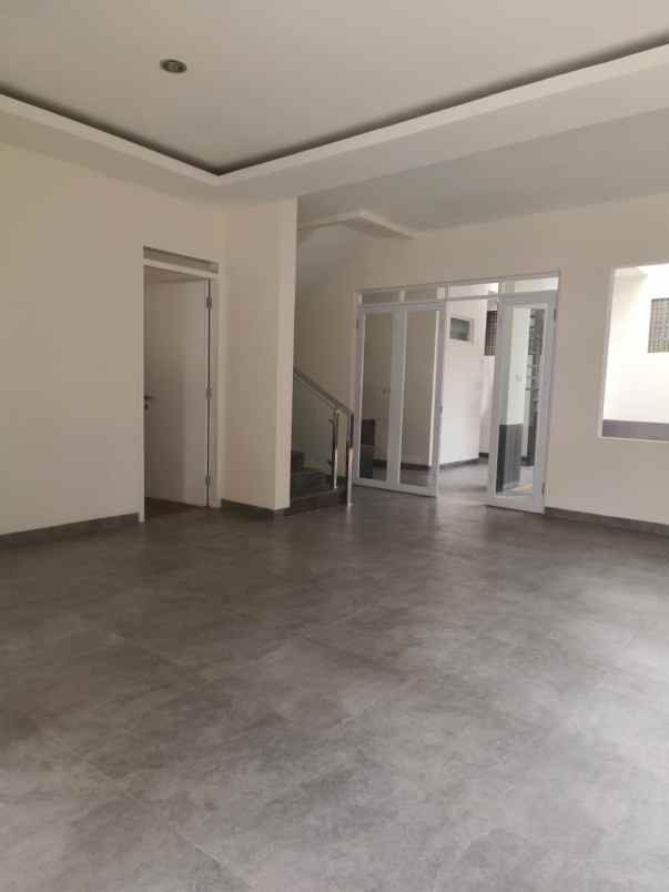 jual rumah baru bagus siap huni di gegerkalong bandung