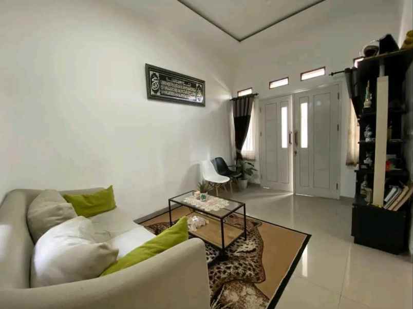 jual rumah cantik murah dekat alun alun cimahi