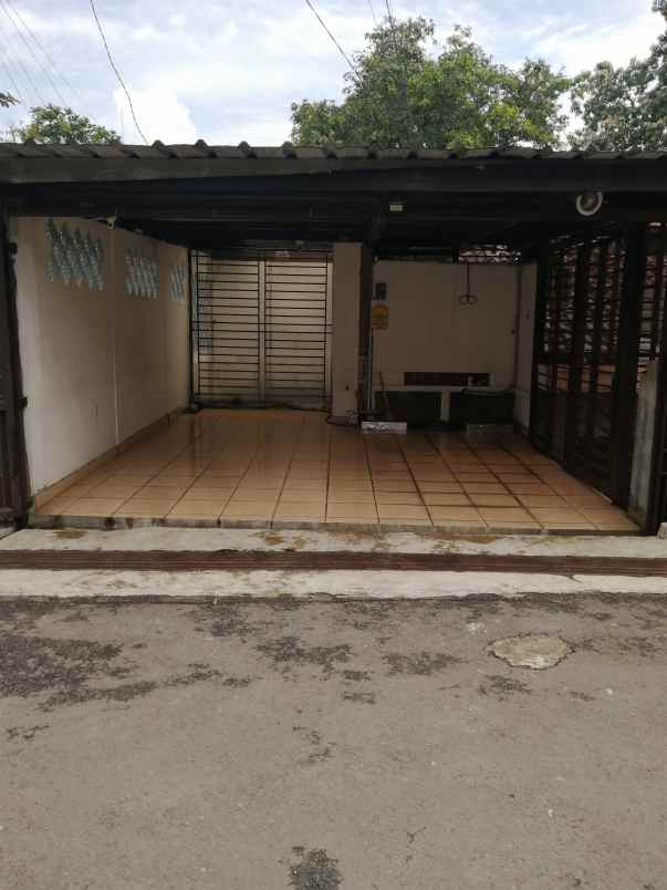jual rumah di kota bandung strategis sayap pasteur