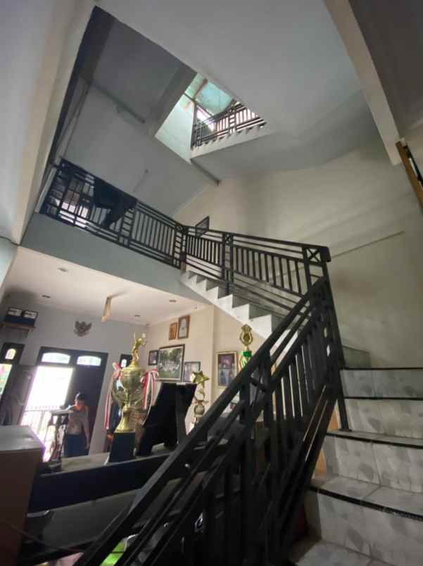 jual rumah di pasar rebo daerah strategis