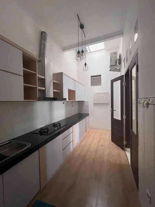 jual rumah luas dalam cluster cirendeu ciputat