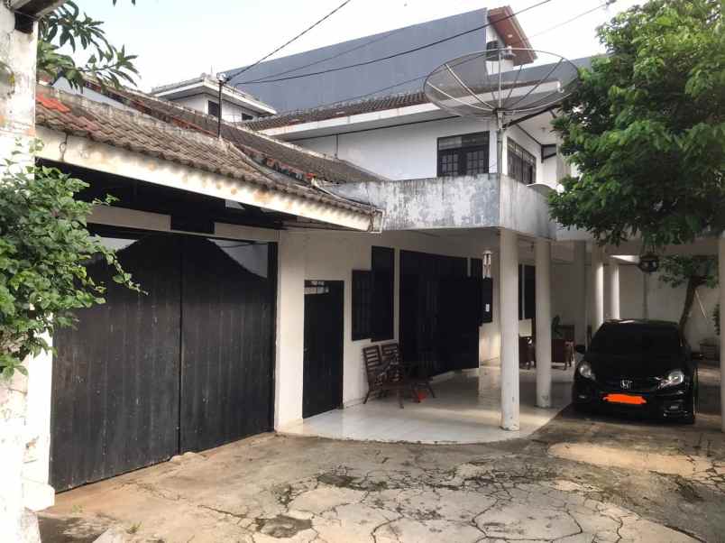 jual rumah tanah luas di raya panggung bekasi
