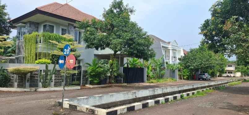 kavling dprd 203 m2 real cibubur jakarta timur kotak