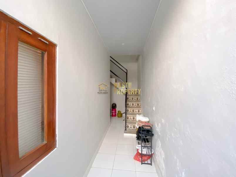 kost 2 lantai fully furnish dekat kampus uii