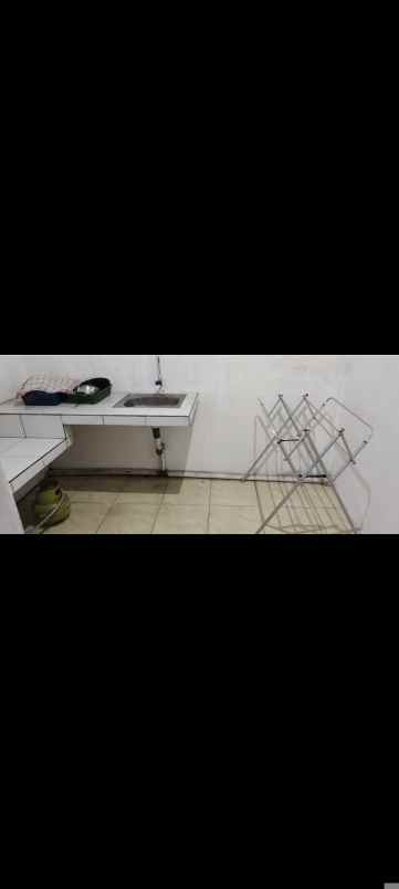 kost wanita free wife