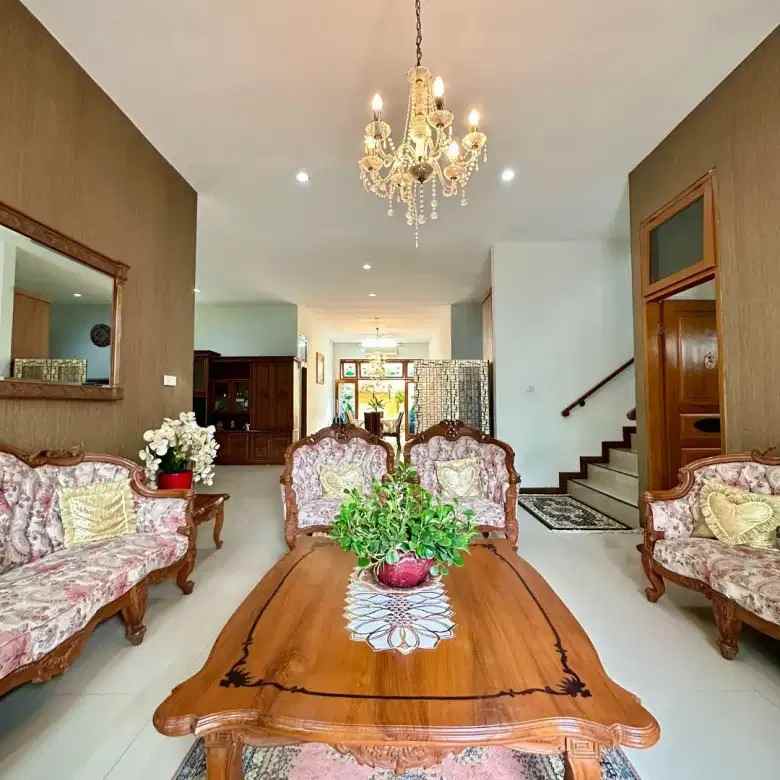 luxury mansion pejaten furnished bangunan besar elegan