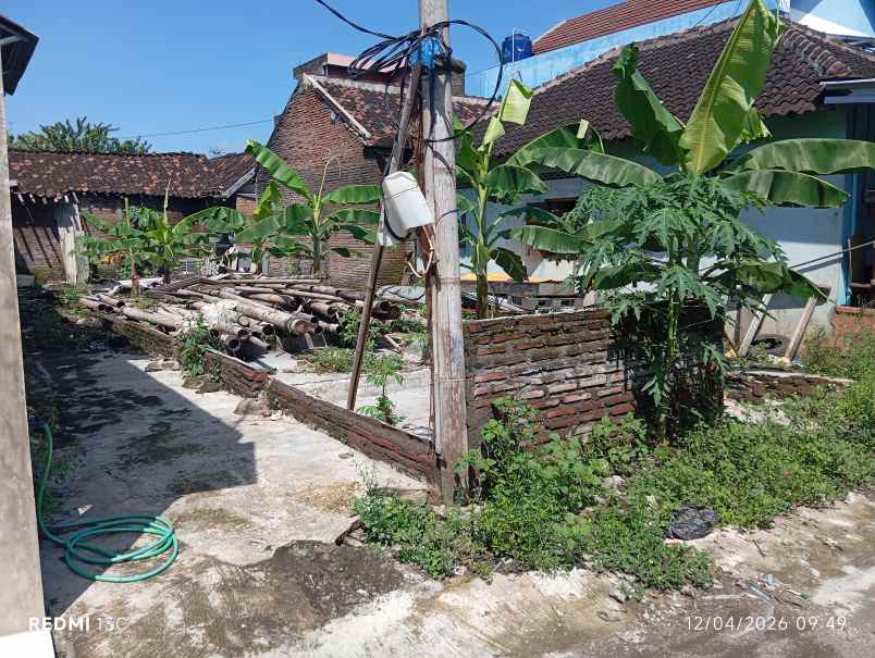 pekarangan 140m2 area kost dicolomadu 3 5jt m2