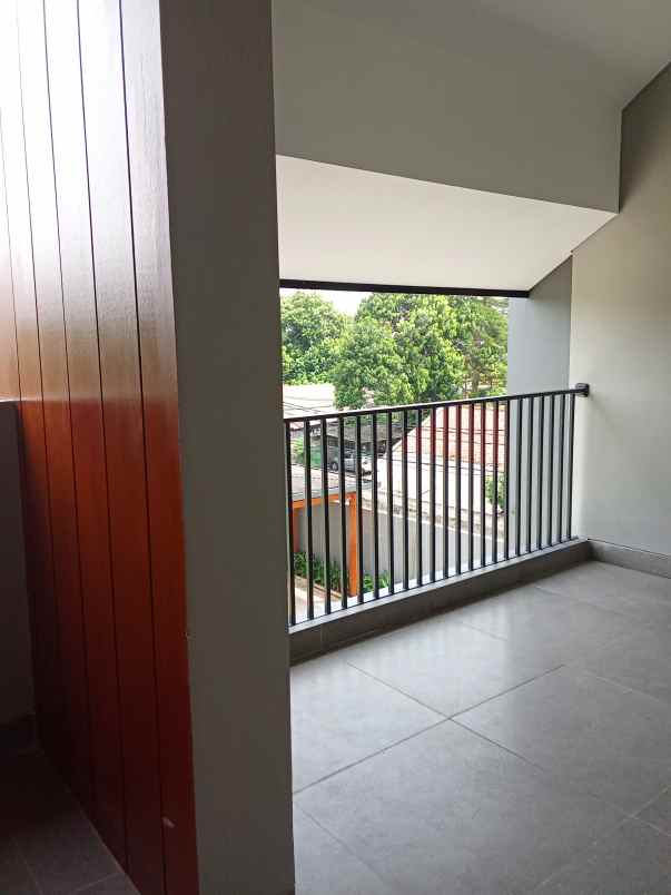 promo rumah mewah 3 lantai di cilandak jakarta selatan