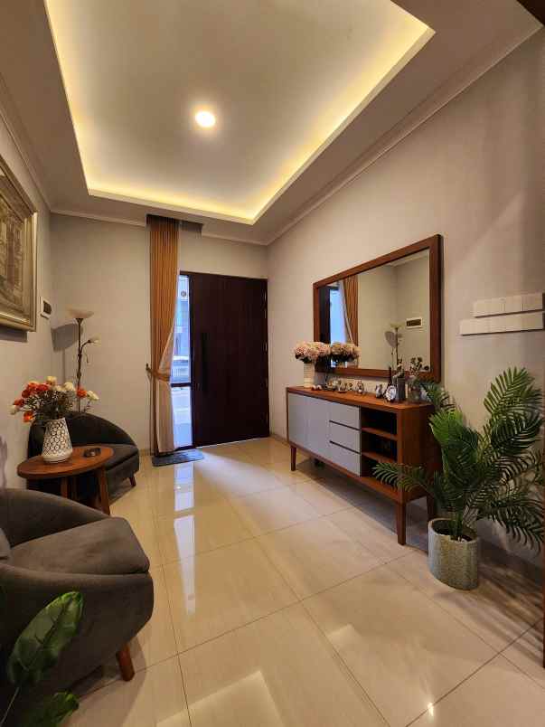 promo spesial brand new furnished house pondok indah