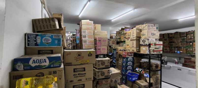 ruang usaha strategis di pasar rebo jakarta timur