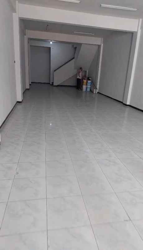 ruko 3 5 lantai nol jalan lokasi ngagel surabaya nego