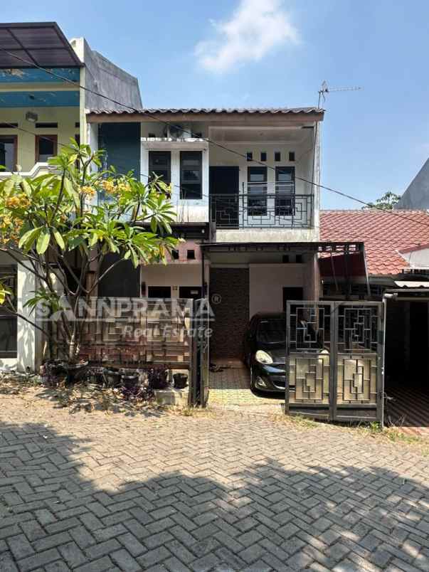 rumah 2 lantai 800 jutaan di depok