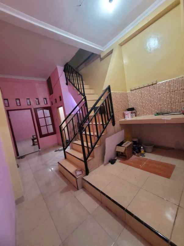 rumah 2 lantai murah kontrakan matraman jakarta timur