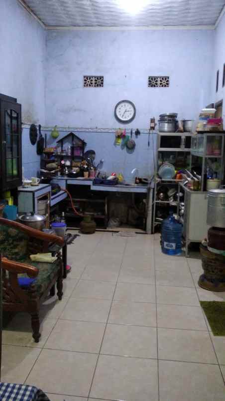 rumah 2 lantai siap huni tanpa renovasi