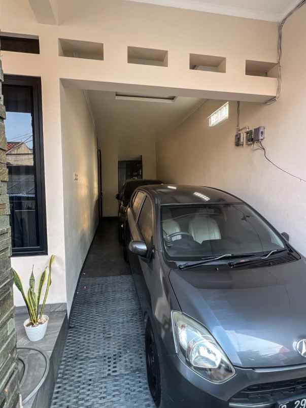 rumah 3 lantai non komplek di ciledug tangerang