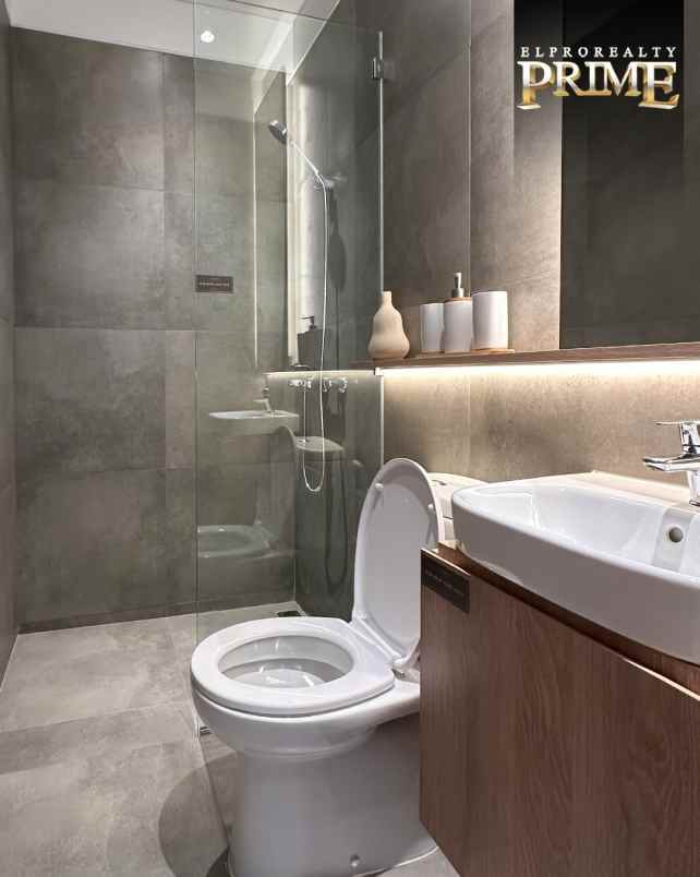 rumah 3 lantai siap huni jakarta selatan lebak bulus