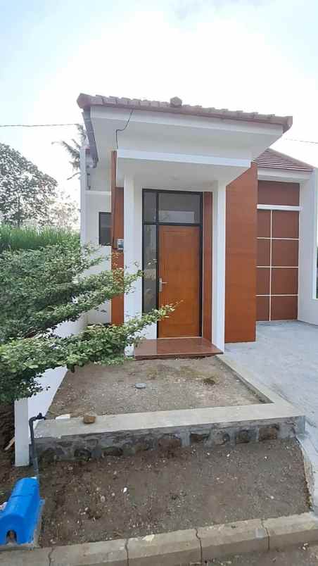 rumah 395 jutaan lokasi dekat pasar pakis