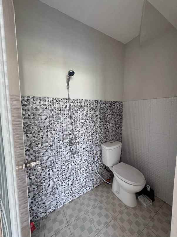 rumah american style lokasi perumahan sukun