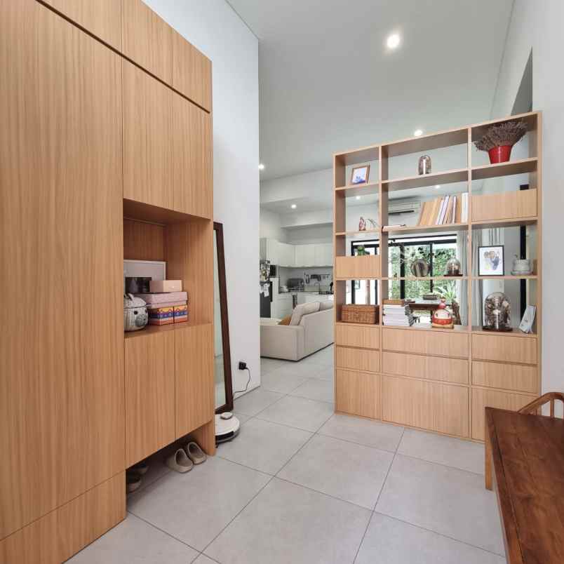 rumah apik dan homie di kota baru parahyangan