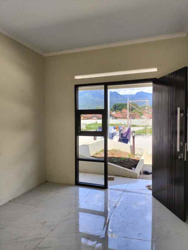 rumah asri dan nyaman di banjaran