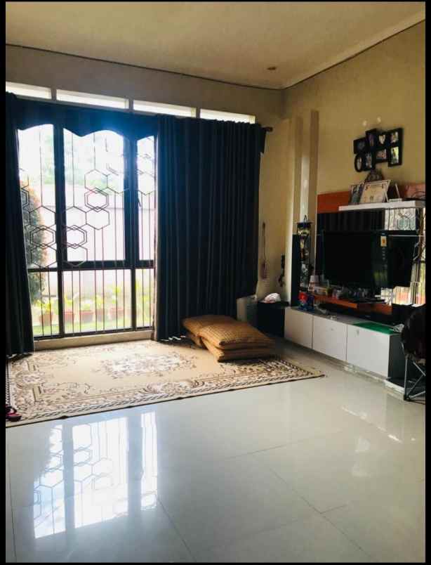 rumah asri dan terawat di lembang bandung