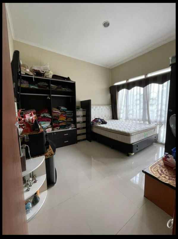 rumah asri dan terawat di lembang bandung