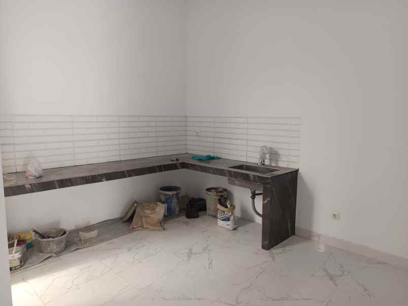 rumah baru dalam komplek pdk cipondoh tangerang