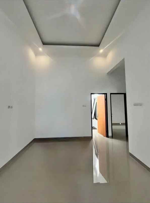 rumah cakep dekat stasiun