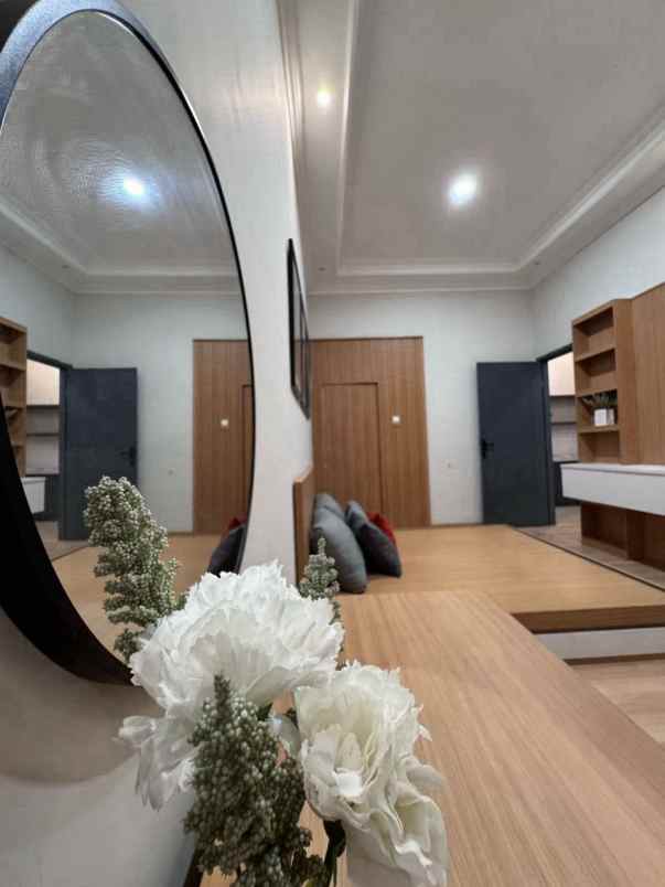 rumah cantik di griya asri pakuwon city