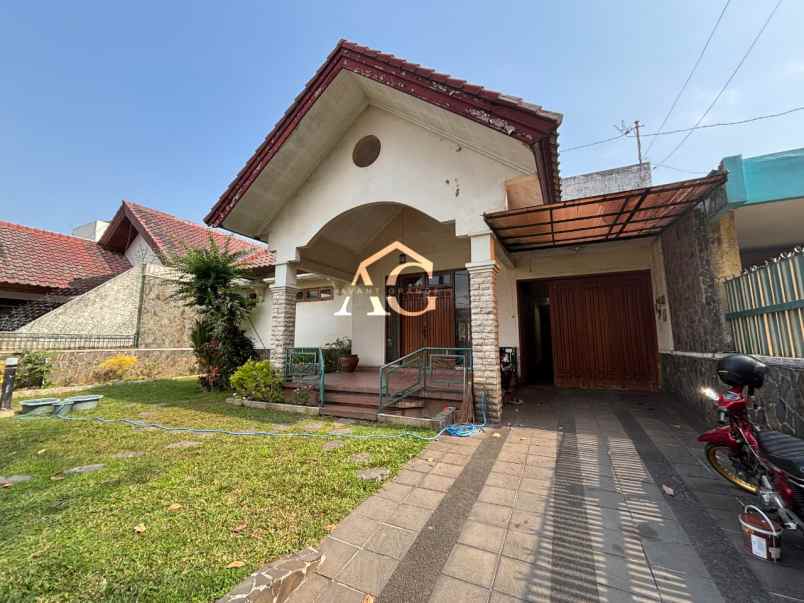 rumah cantik di jl welirang malang