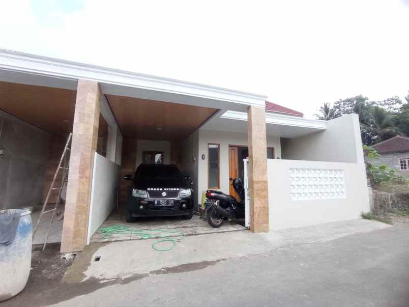 Rumah Cantik View Sawah Di Jakal Atas Dekat Kampus Uii