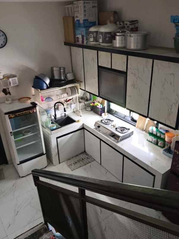 rumah cihanjuang dekat pemkot cimahi full bangunan