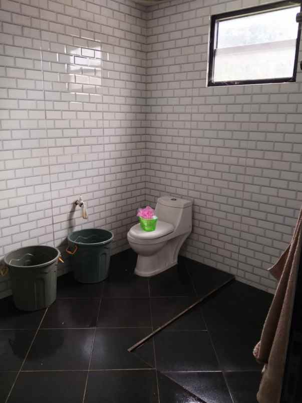 rumah cihanjuang dekat pemkot cimahi full bangunan