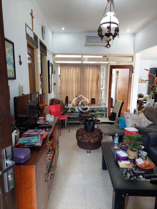 rumah cocok untuk usaha di jl kalikang malang