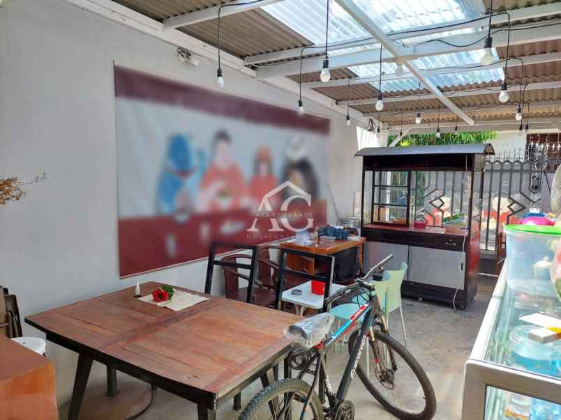 rumah cocok untuk usaha di jl kalikang malang