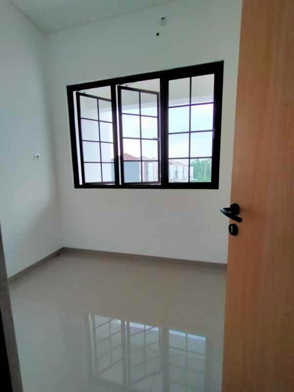 rumah curug pekapuran cimanggis